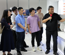 91免费视频下载30载 · 智慧同行｜龙岗区委党校研修班莅临91免费视频下载科技调研参访